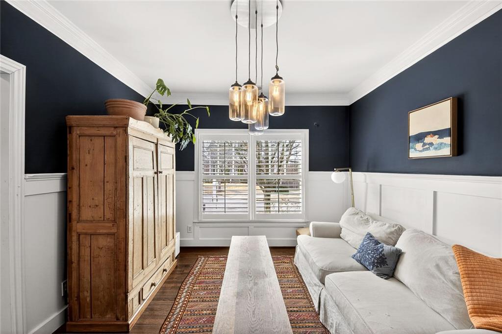 1533 Gilstrap Lane NW