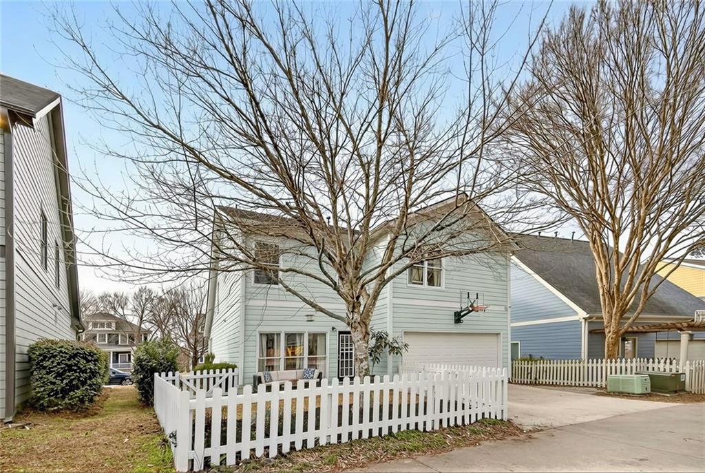 1533 Gilstrap Lane NW