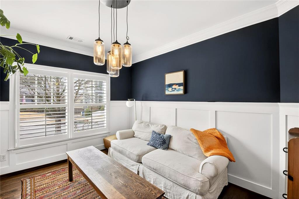 1533 Gilstrap Lane NW