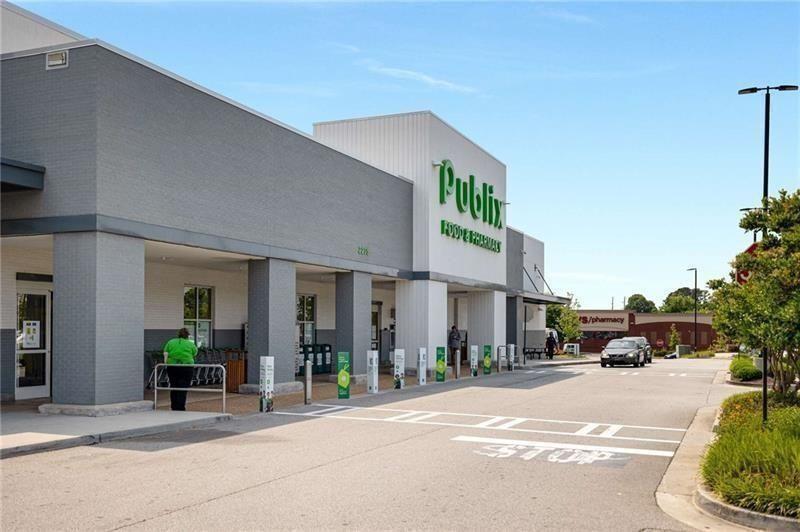 1533 Gilstrap Lane NW