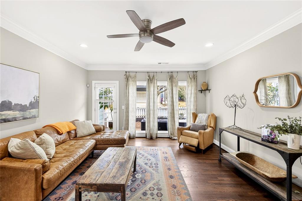 1533 Gilstrap Lane NW