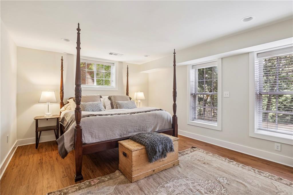 767 Moores Mill Road NW