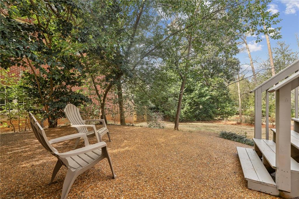 767 Moores Mill Road NW