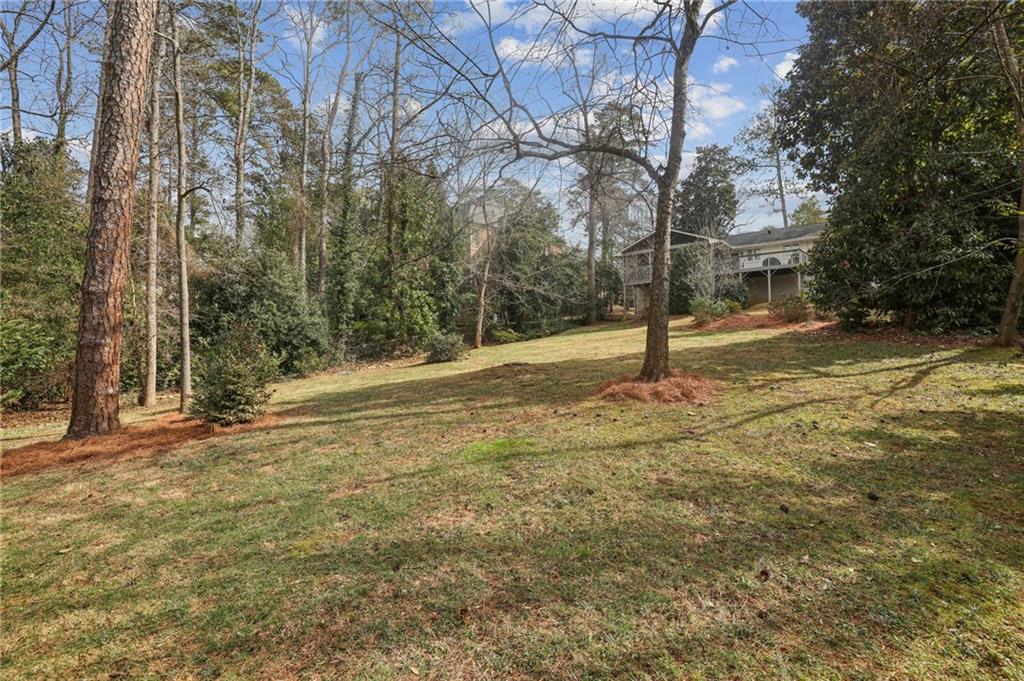 767 Moores Mill Road NW