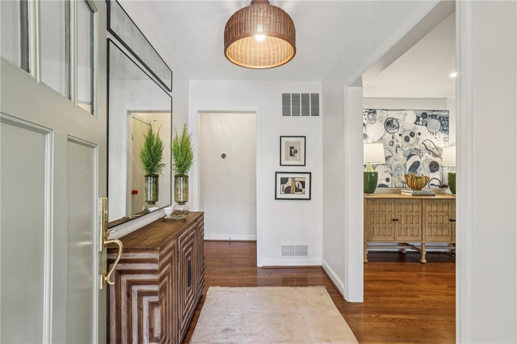 767 Moores Mill Road NW