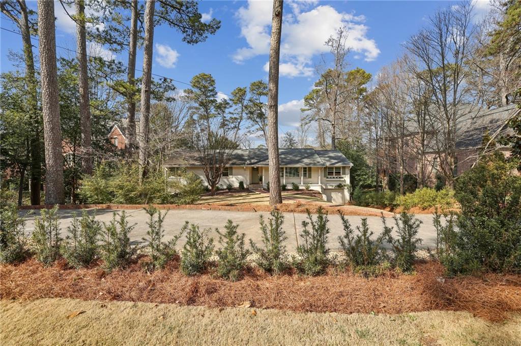 767 Moores Mill Road NW