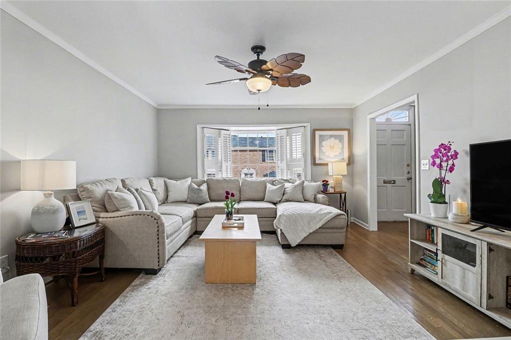 6520 Roswell Road Unit 104