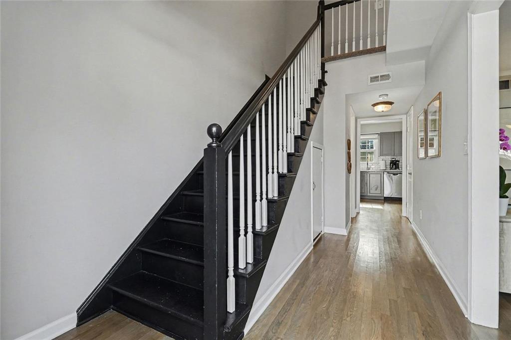 6520 Roswell Road Unit 104