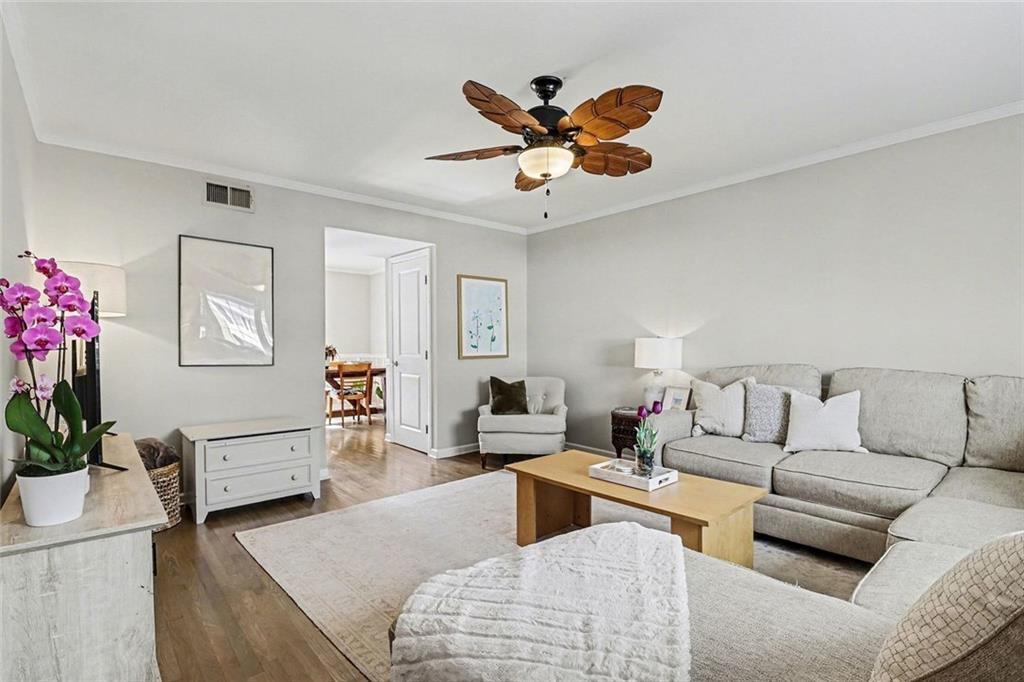 6520 Roswell Road Unit 104