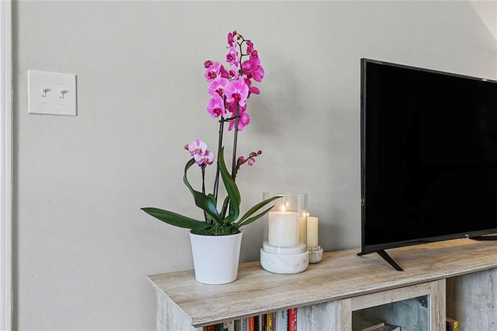 6520 Roswell Road Unit 104