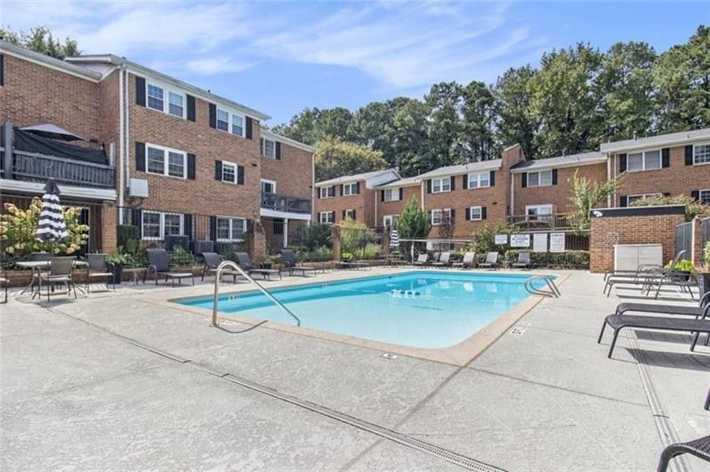 6520 Roswell Road Unit 104