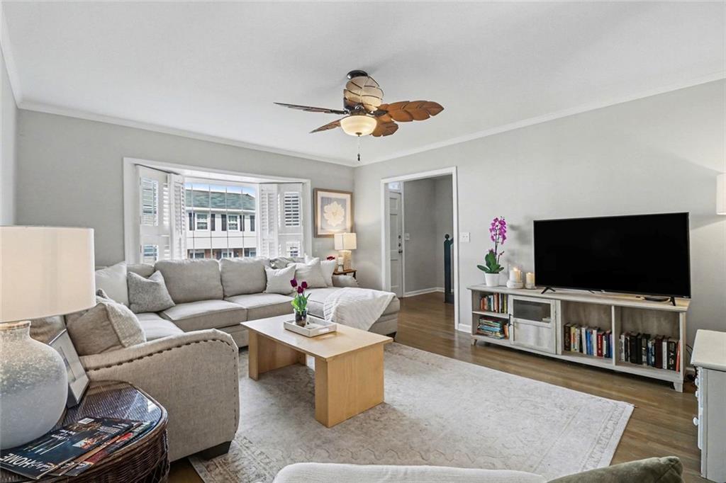 6520 Roswell Road Unit 104