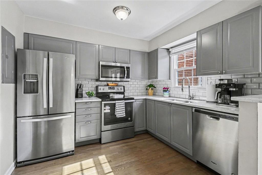 6520 Roswell Road Unit 104