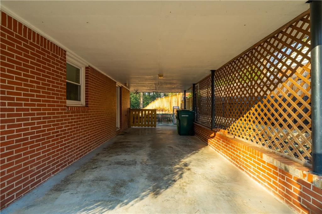 1972 Clearwater Drive SE