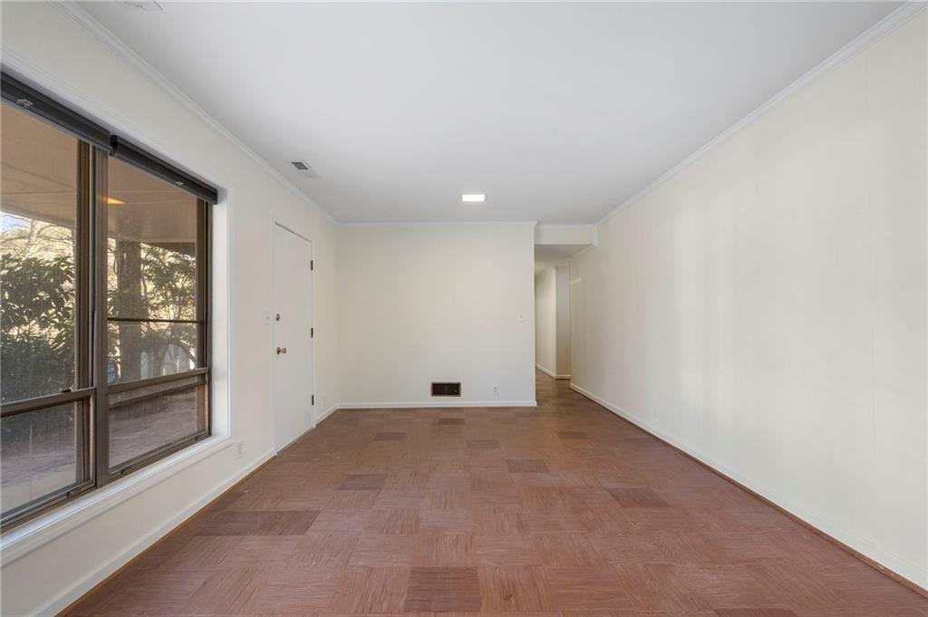 4148 Commodore Drive