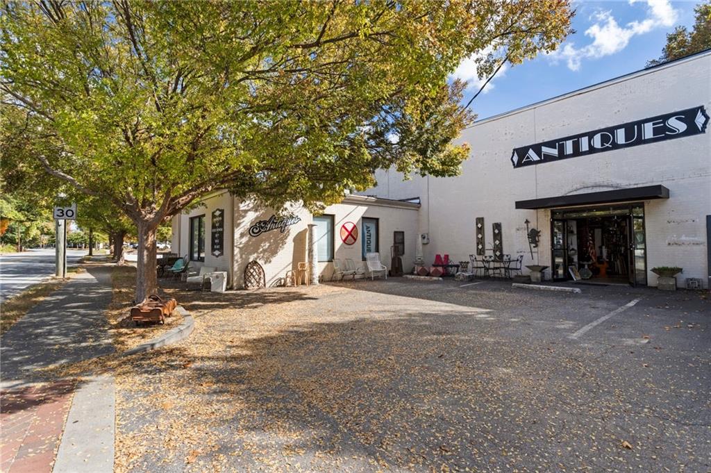 4148 Commodore Drive