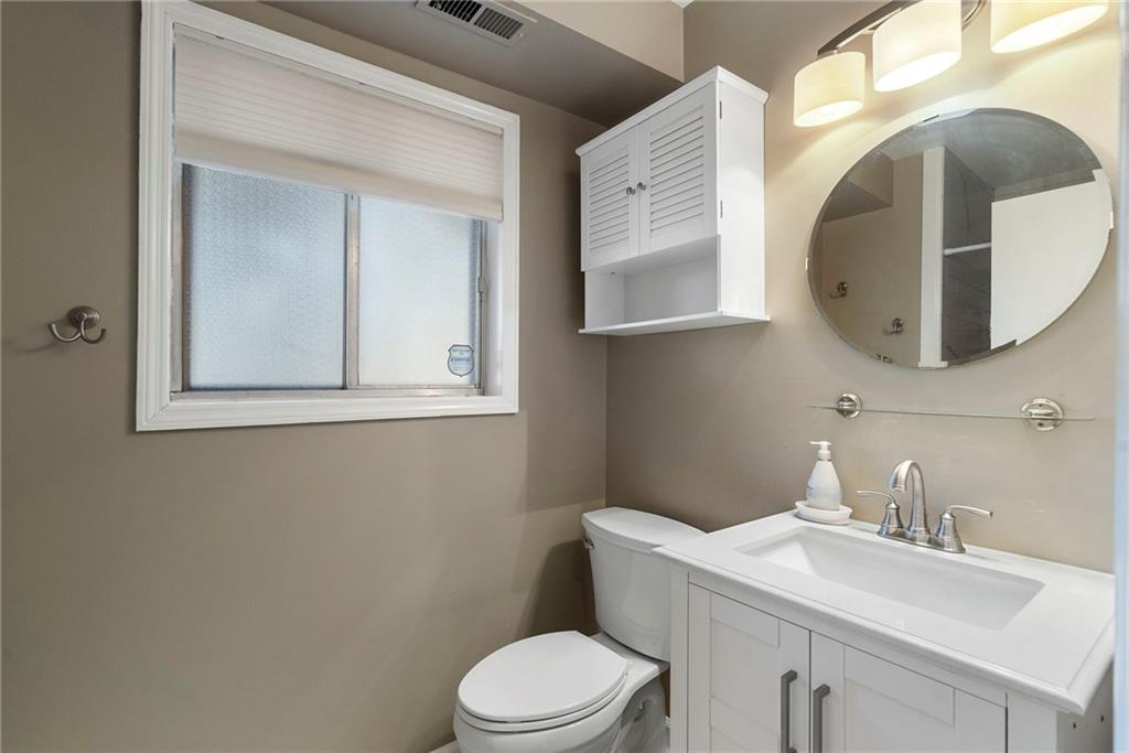 4148 Commodore Drive