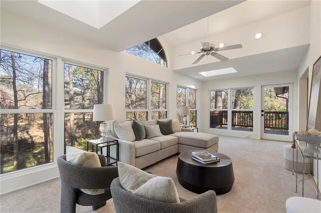 4148 Commodore Drive