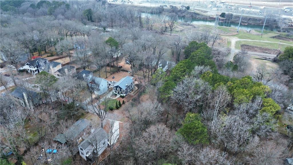 2383 Bernard Road NW