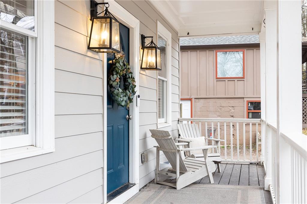 2383 Bernard Road NW