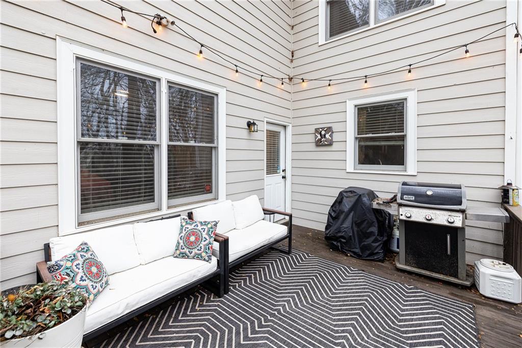 2383 Bernard Road NW