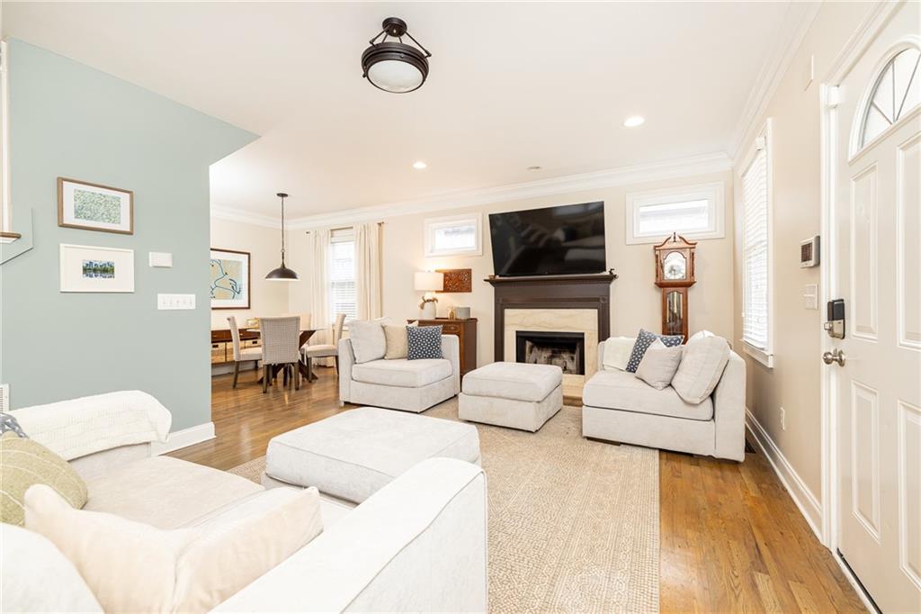 2383 Bernard Road NW