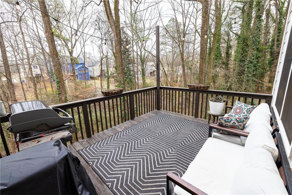 2383 Bernard Road NW