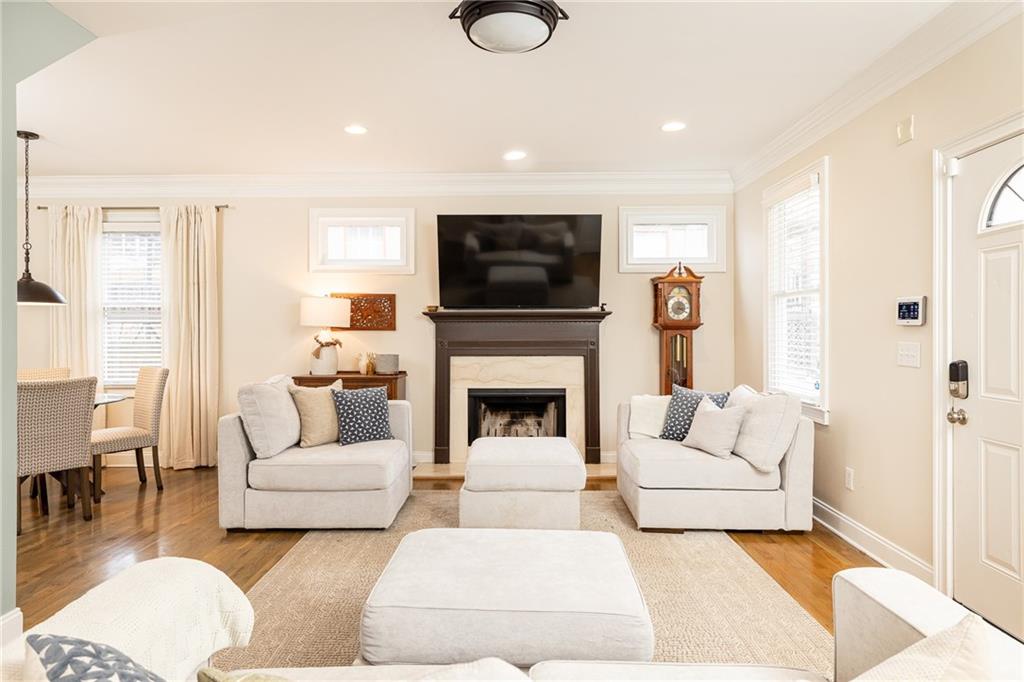 2383 Bernard Road NW