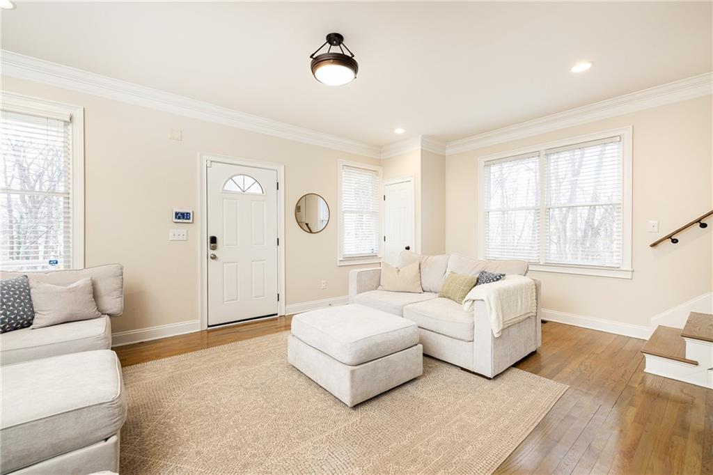 2383 Bernard Road NW