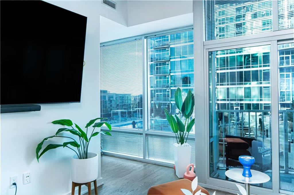 943 Peachtree Street NE Unit 802