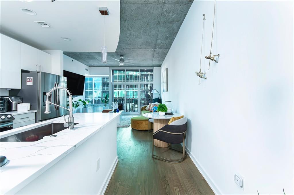 943 Peachtree Street NE Unit 802