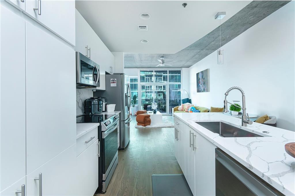 943 Peachtree Street NE Unit 802