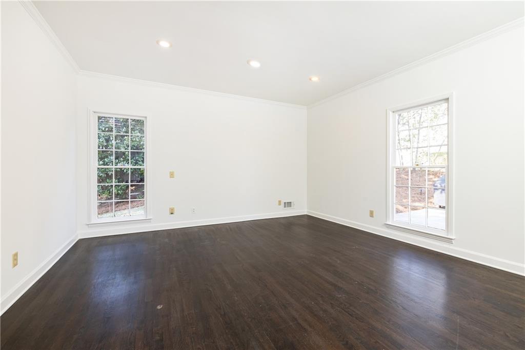 3037 Wellington Court SE