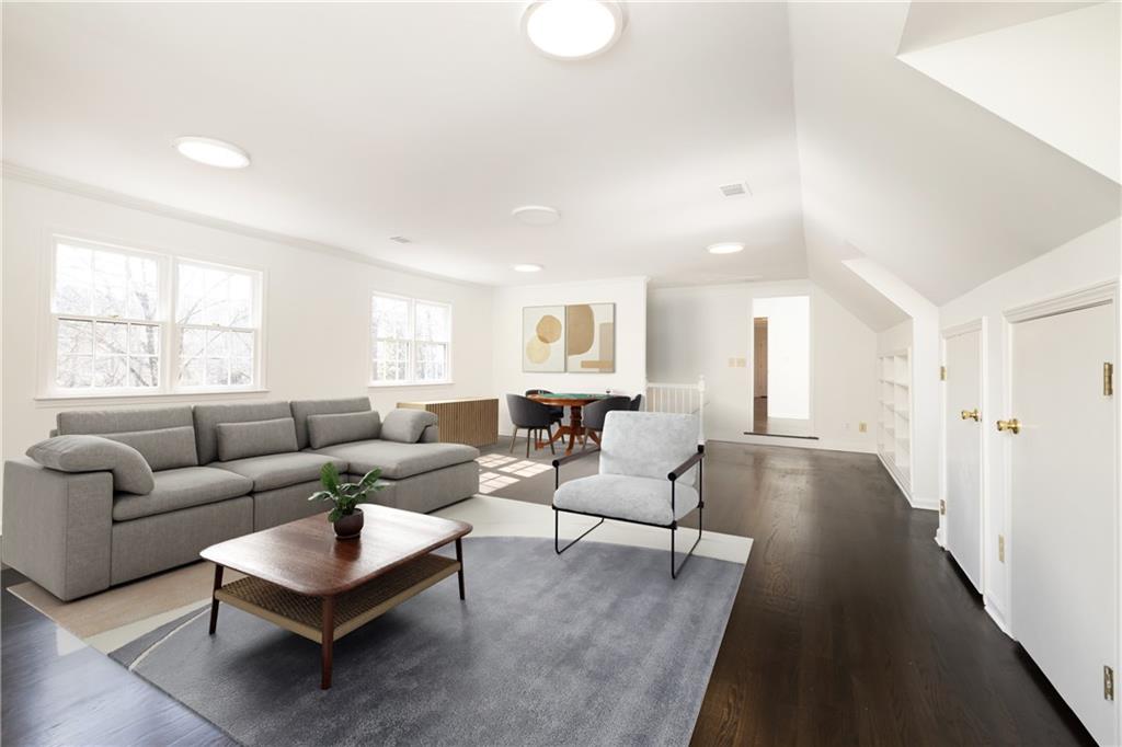 3037 Wellington Court SE