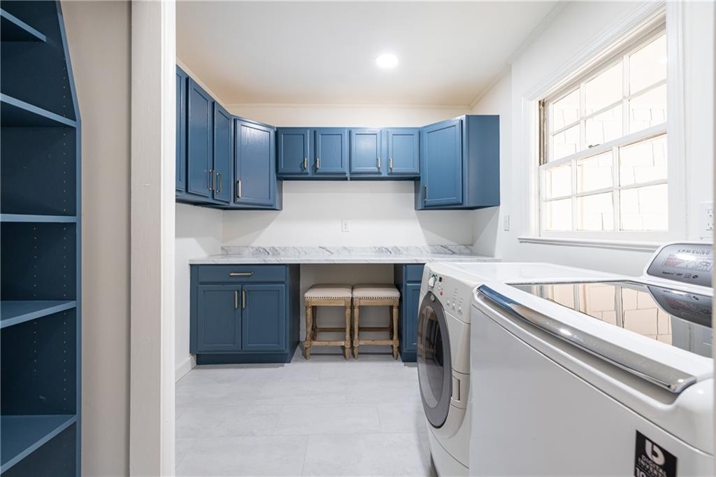 3595 Old Ivy Lane NE