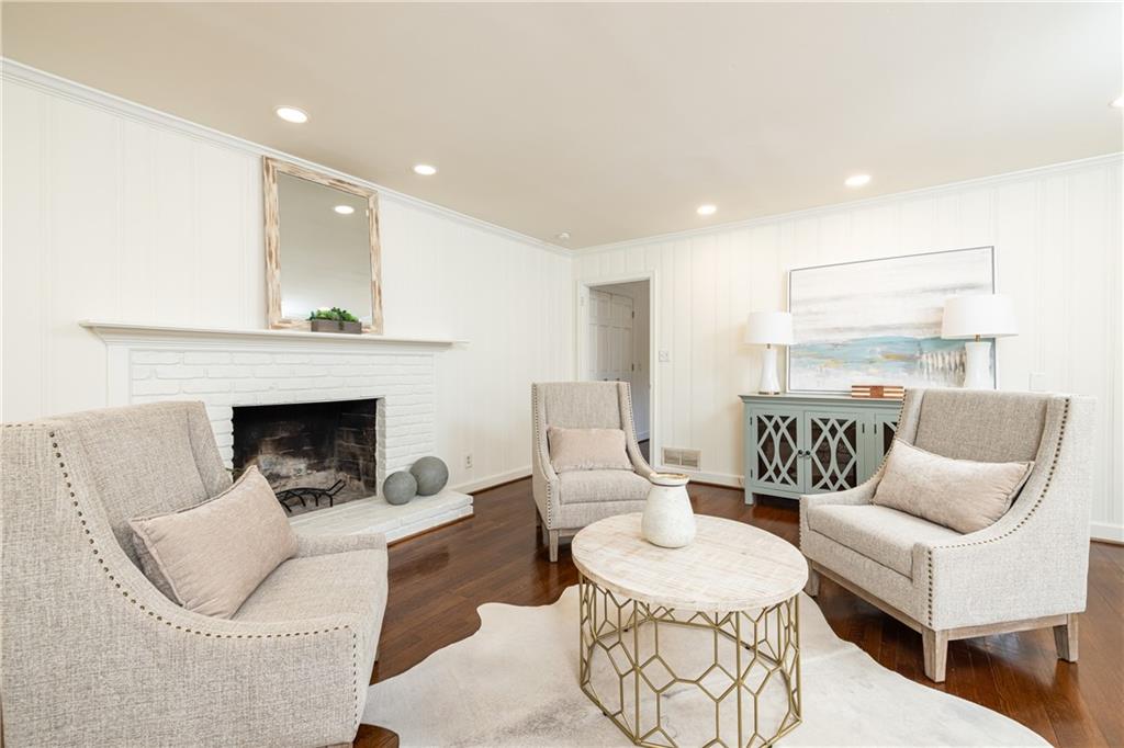 3595 Old Ivy Lane NE