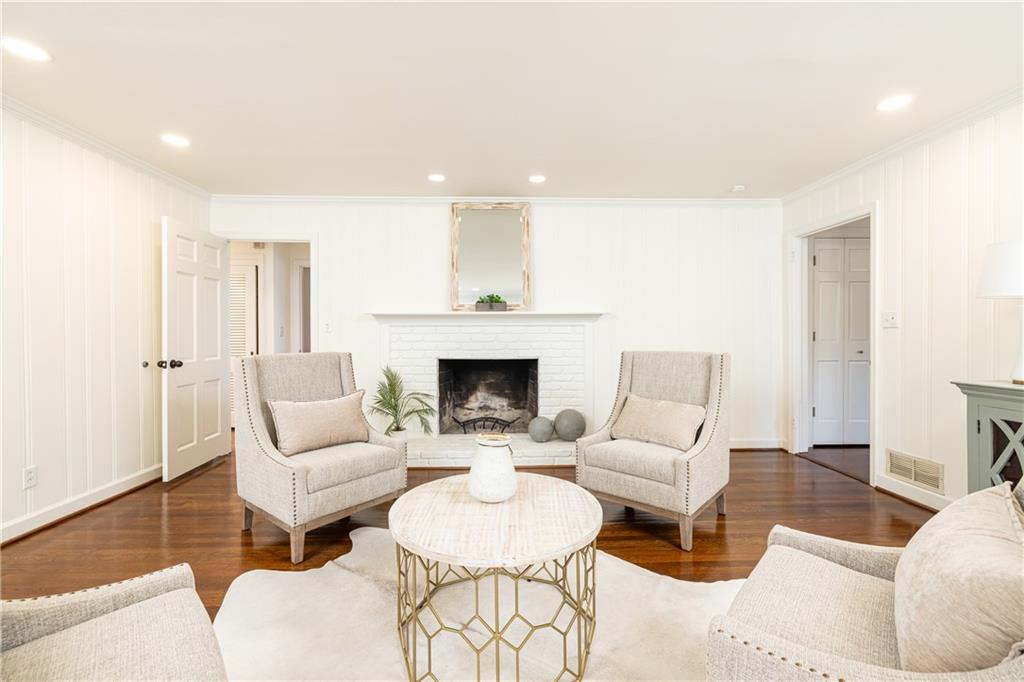 3595 Old Ivy Lane NE