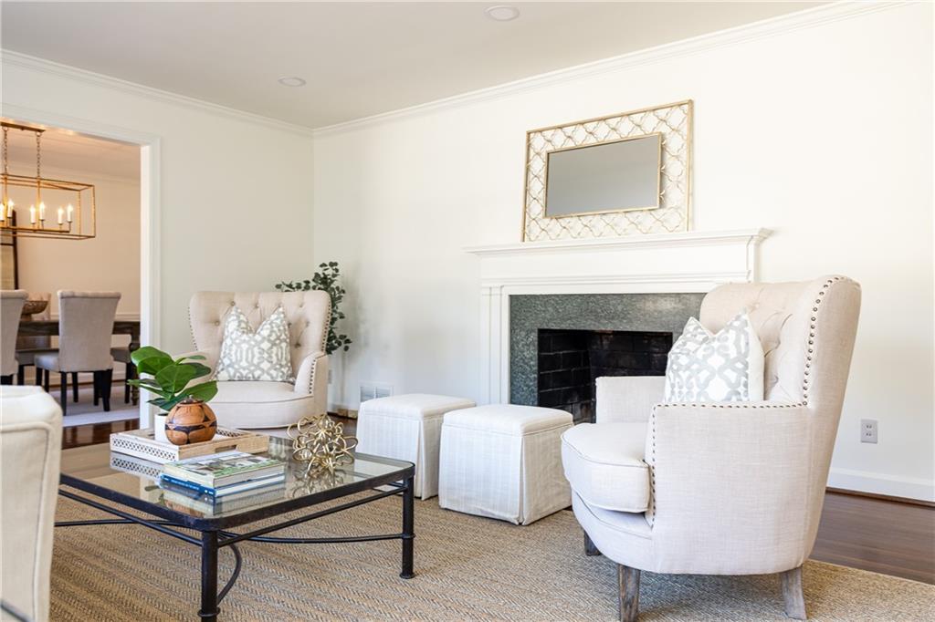 3595 Old Ivy Lane NE