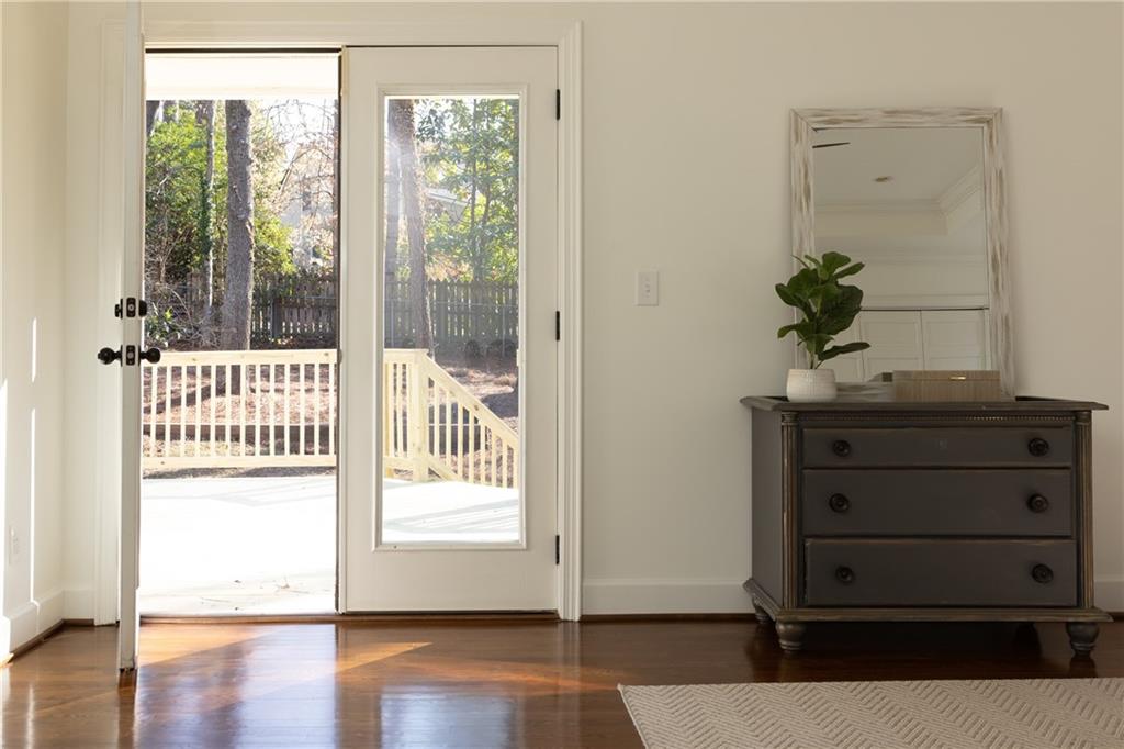 3595 Old Ivy Lane NE