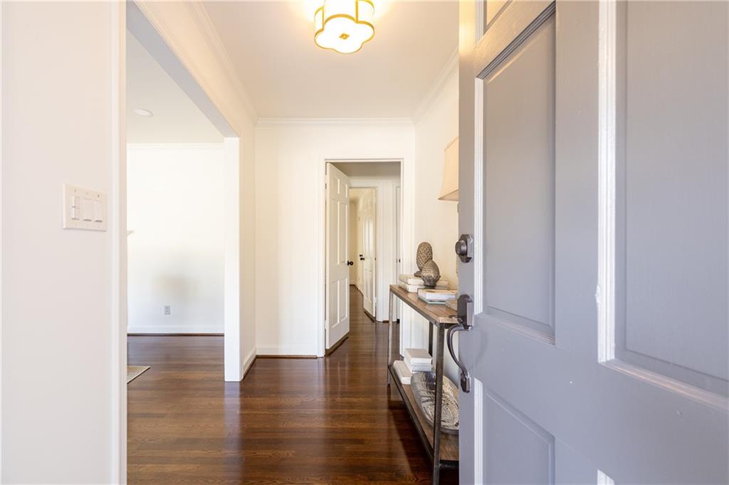 3595 Old Ivy Lane NE