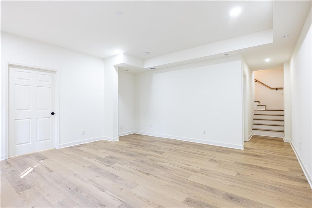 3595 Old Ivy Lane NE