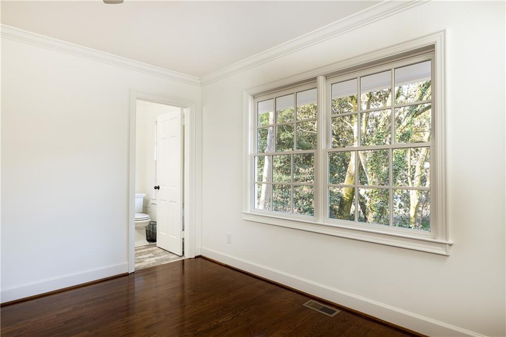 3595 Old Ivy Lane NE