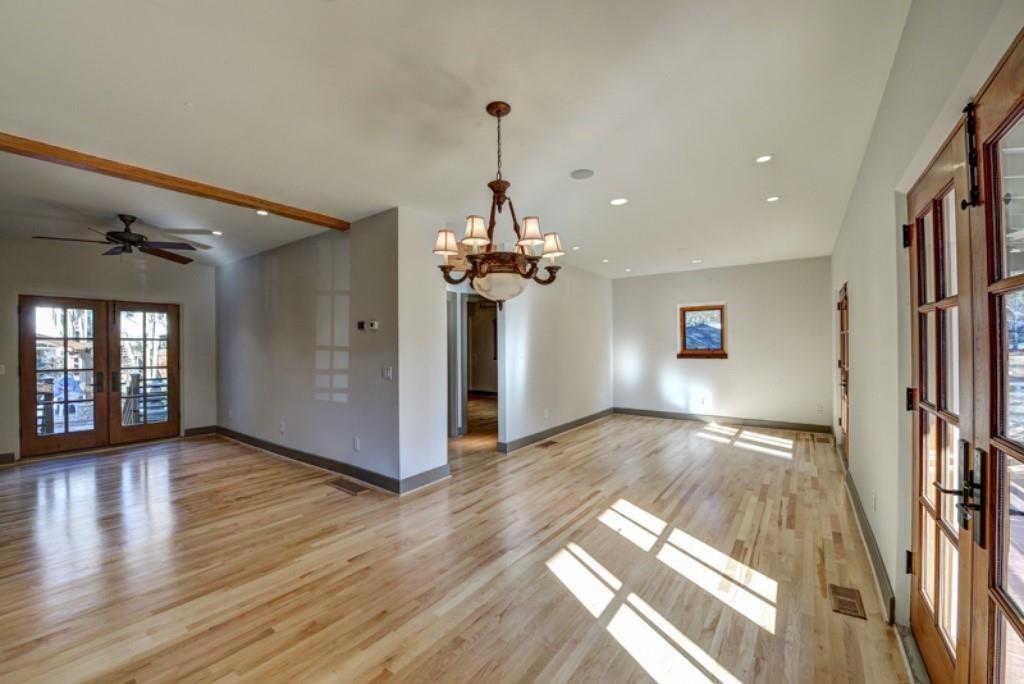 1090 Vista Trail NE