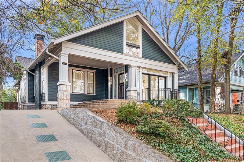 993 Highland View