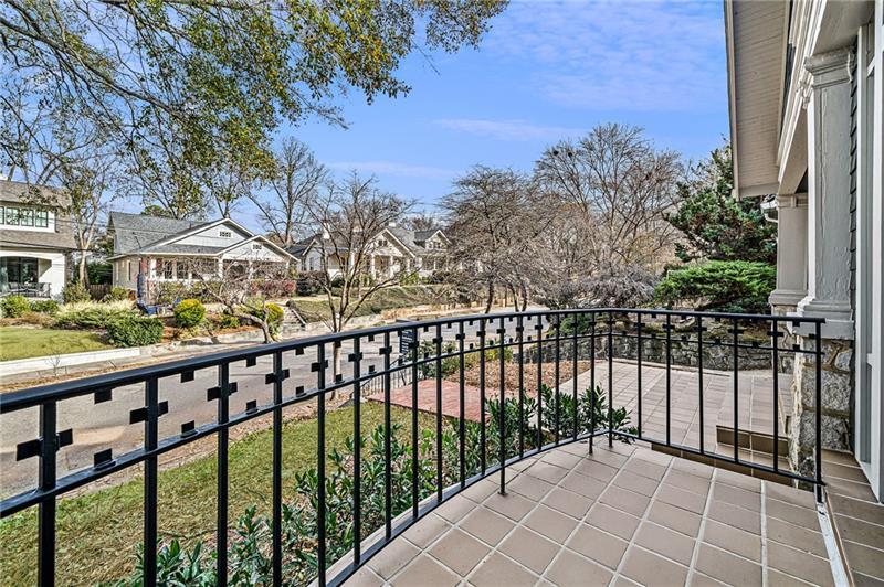 993 Highland View