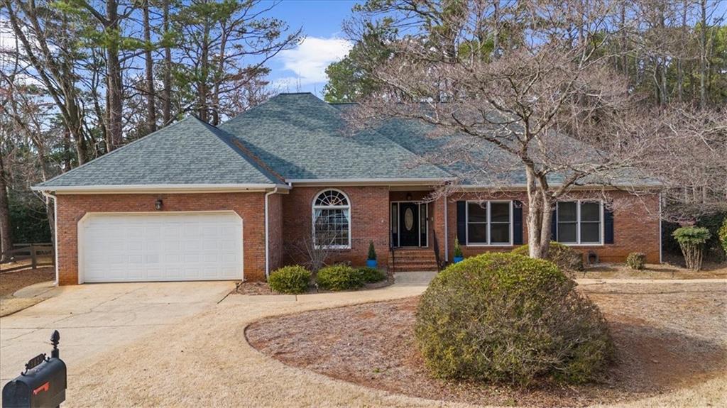 2825 Lakewind Court