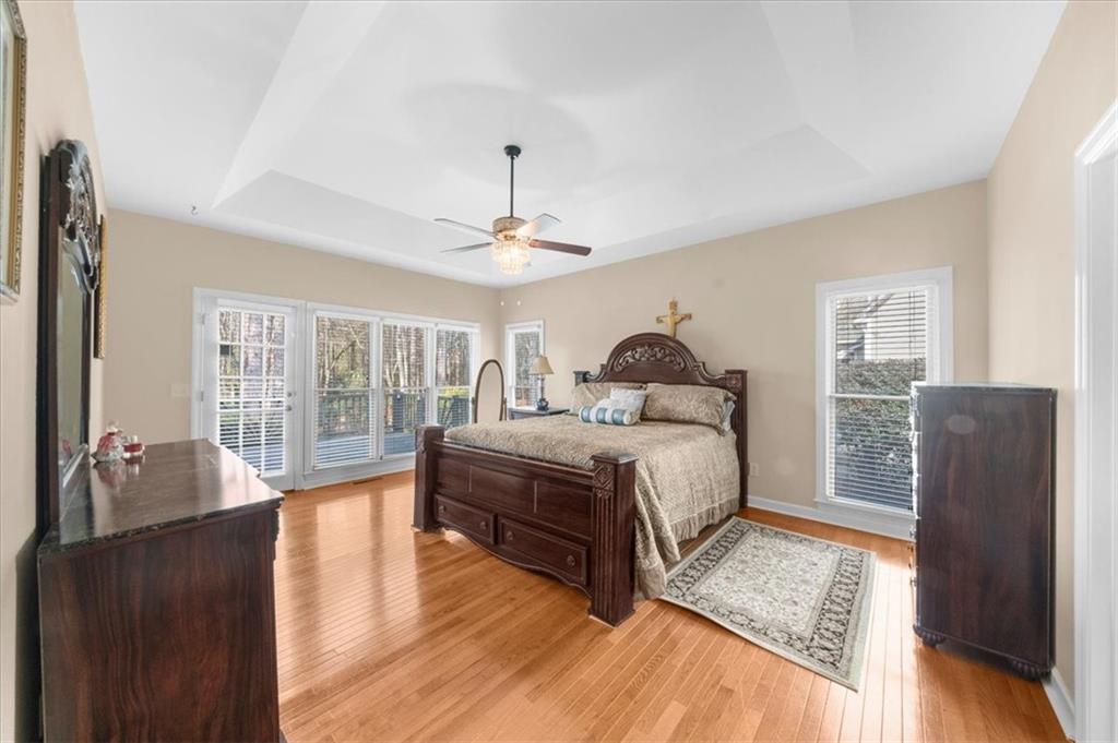 2825 Lakewind Court