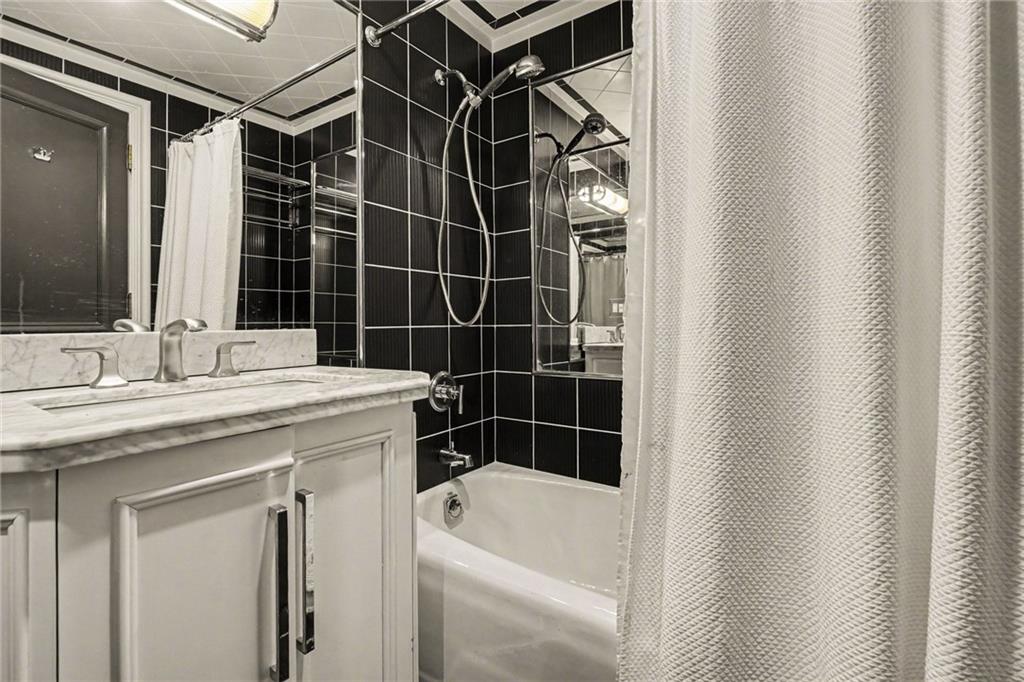 2525 Peachtree Road NE Unit 28