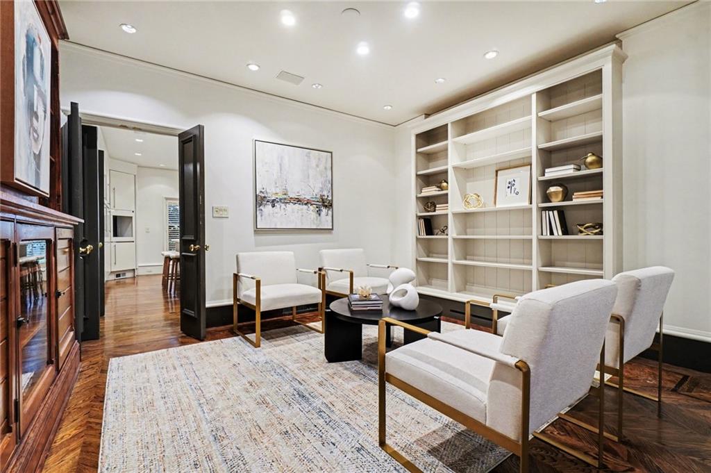 2525 Peachtree Road NE Unit 28