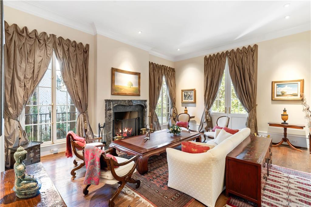 675-10 W Paces Ferry Road NW